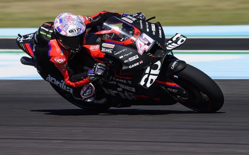 dua xe motogp giai dua mo to hap dan nhat the gioi