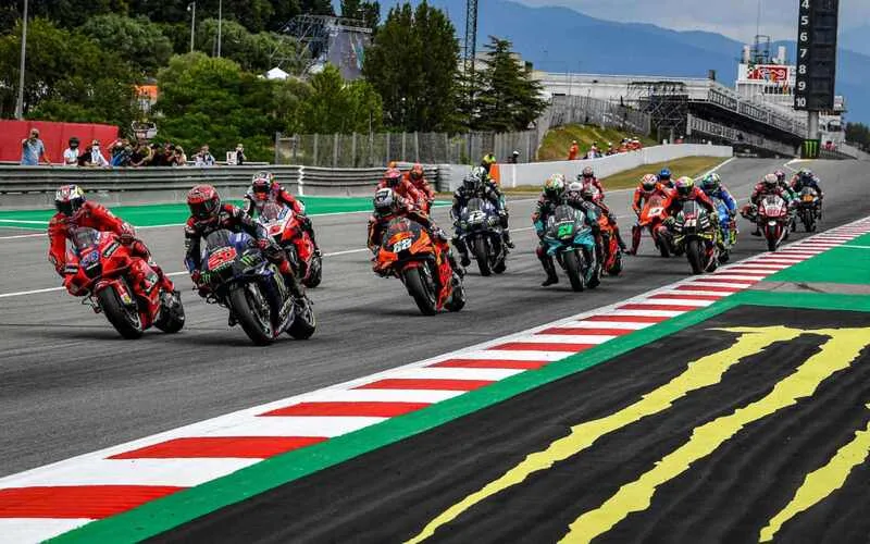 dua xe motogp giai dua mo to hap dan nhat the gioi